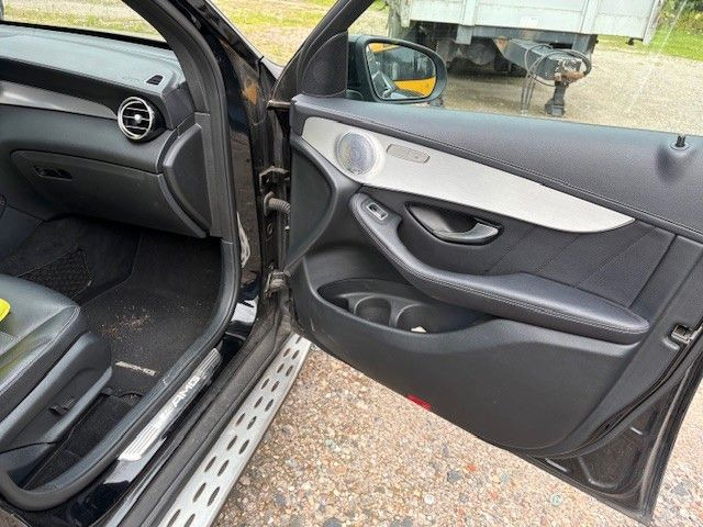 Mercedes-Benz GLC-klasse 43 AMG GLC GLC 43 AMG 4Matic - Mobil SUV: gambar 4 Mercedes-Benz GLC-klasse 43 AMG GLC GLC 43 AMG 4Matic - Mobil SUV: gambar 4