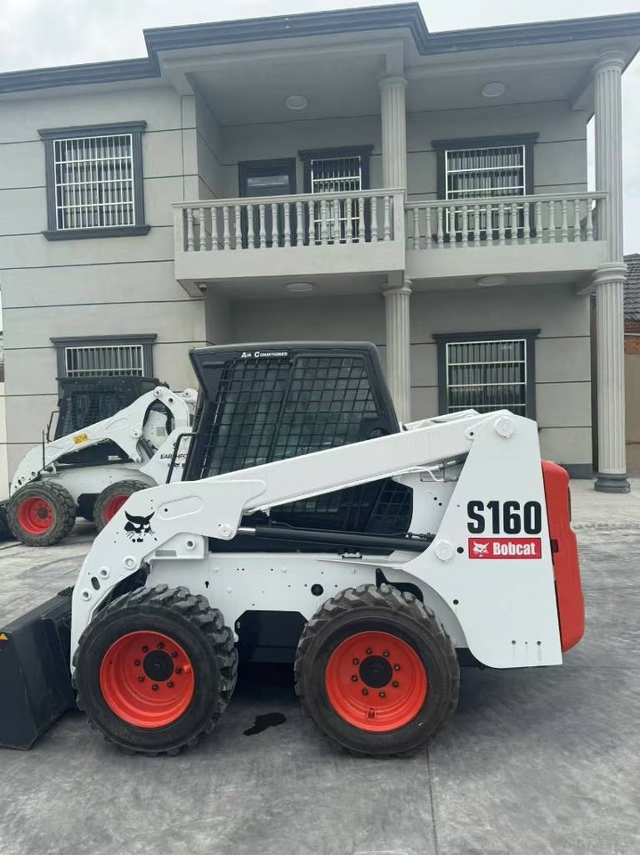 Bobcat S 160 - Skid steer: gambar 2 Bobcat S 160 - Skid steer: gambar 2