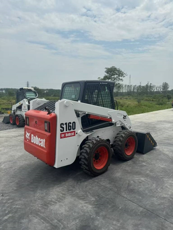 Bobcat S 160 - Skid steer: gambar 1 Bobcat S 160 - Skid steer: gambar 1