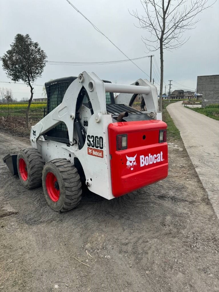 Bobcat S 300 - Skid steer: gambar 5 Bobcat S 300 - Skid steer: gambar 5