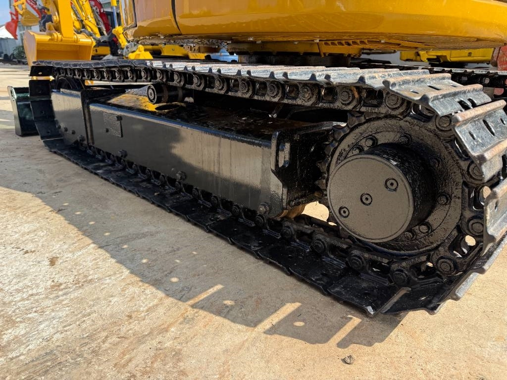 CAT 303.5E - Ekskavator mini: gambar 4 CAT 303.5E - Ekskavator mini: gambar 4