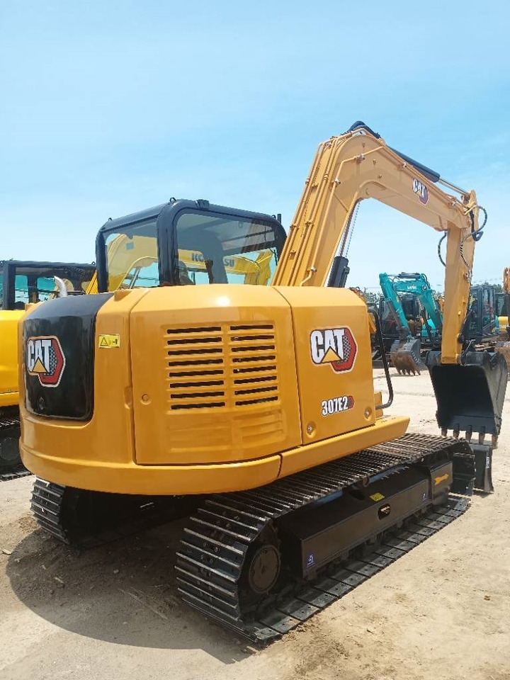 CAT 307E2 - Ekskavator mini: gambar 1 CAT 307E2 - Ekskavator mini: gambar 1
