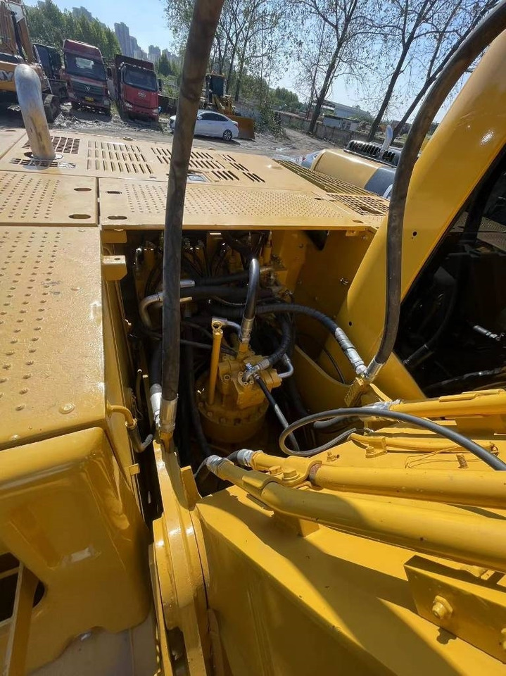 CAT 320 GC - Ekskavator perayap: gambar 4 CAT 320 GC - Ekskavator perayap: gambar 4