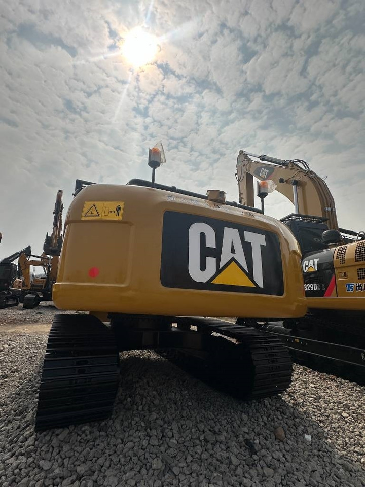CAT 320D2 - Ekskavator perayap: gambar 4 CAT 320D2 - Ekskavator perayap: gambar 4