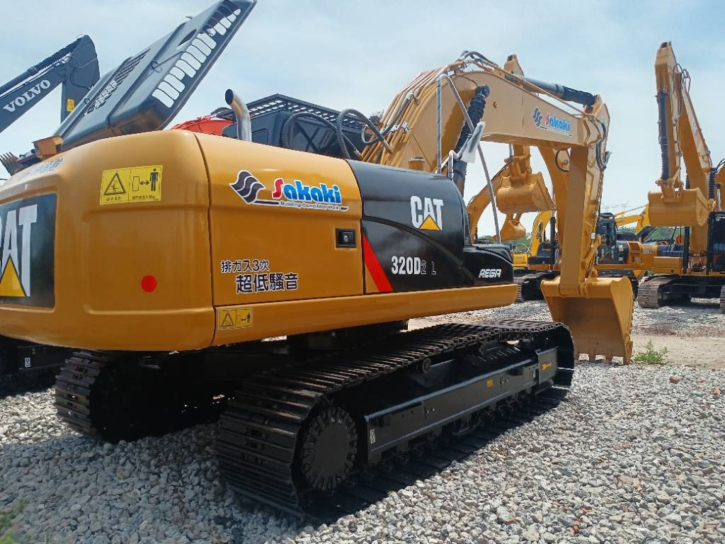 CAT 320D2 - Ekskavator perayap: gambar 1 CAT 320D2 - Ekskavator perayap: gambar 1