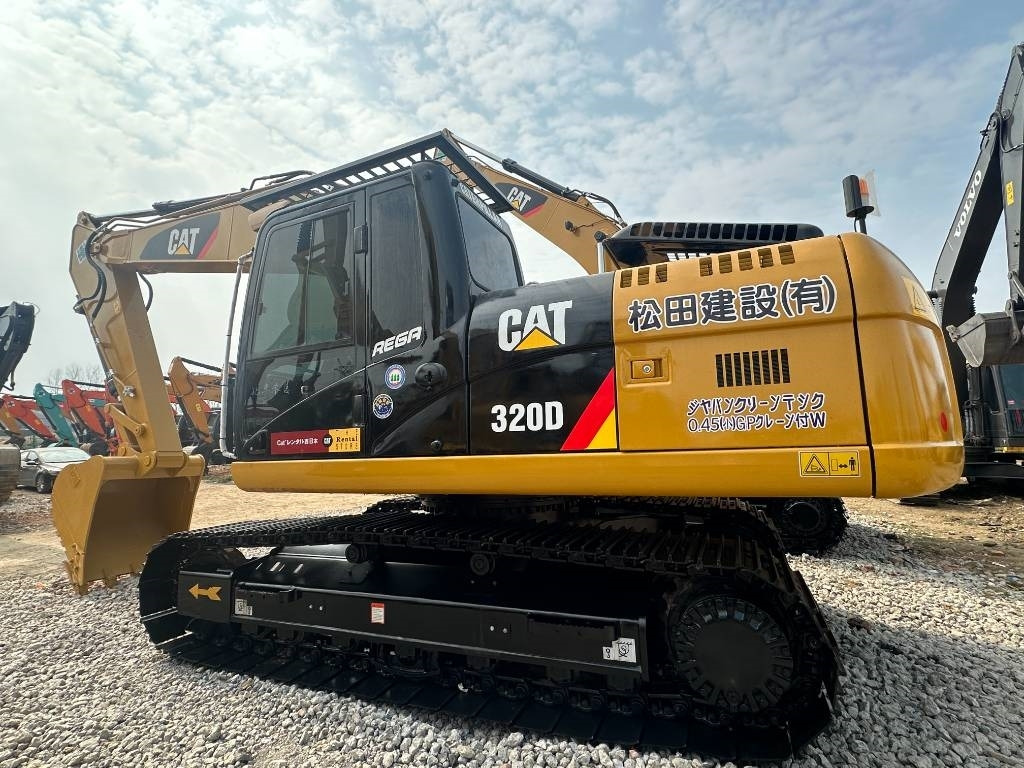 CAT 320D2L - Ekskavator perayap: gambar 3 CAT 320D2L - Ekskavator perayap: gambar 3