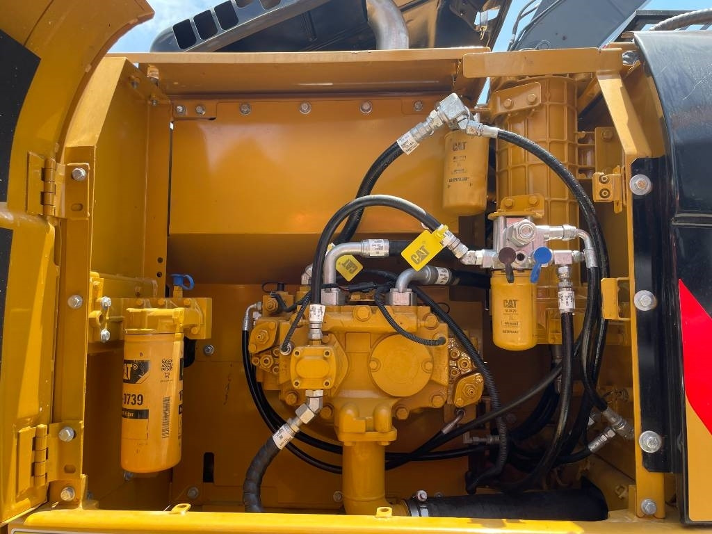 CAT 323D2 - Ekskavator perayap: gambar 5 CAT 323D2 - Ekskavator perayap: gambar 5