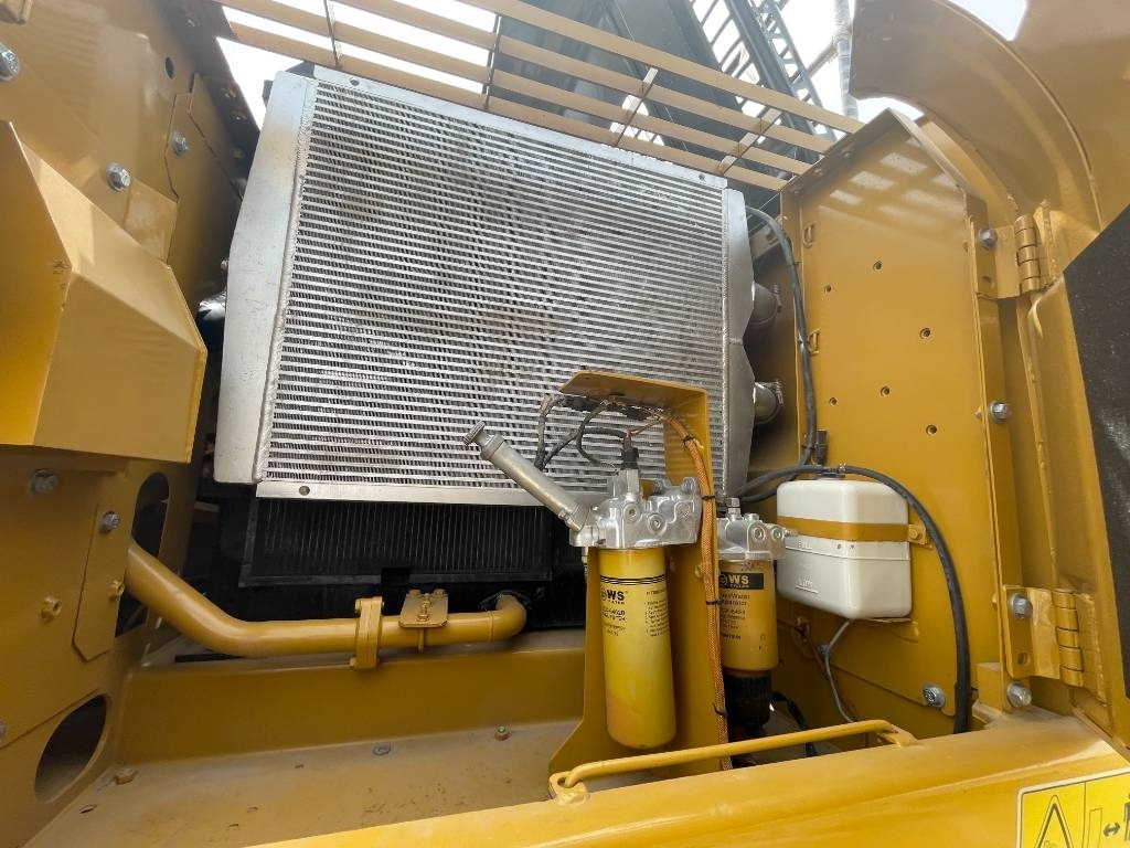 CAT 329D2 - Ekskavator perayap: gambar 4 CAT 329D2 - Ekskavator perayap: gambar 4