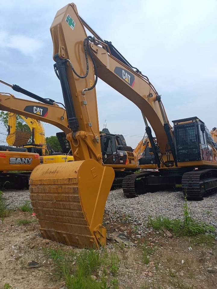 CAT 330 - Ekskavator perayap: gambar 1 CAT 330 - Ekskavator perayap: gambar 1