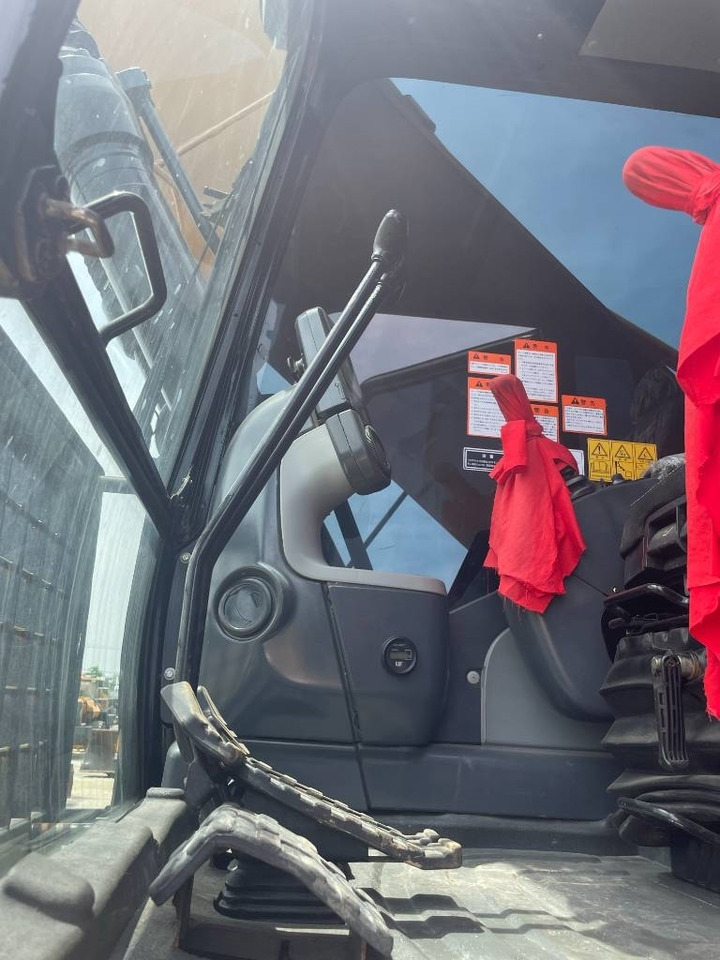 CAT 330D2 - Ekskavator perayap: gambar 5 CAT 330D2 - Ekskavator perayap: gambar 5