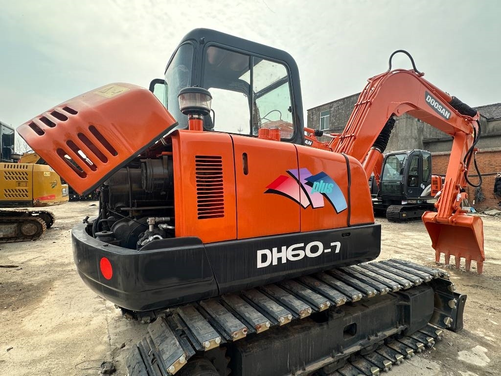 Doosan DH 60 - Ekskavator mini: gambar 2 Doosan DH 60 - Ekskavator mini: gambar 2