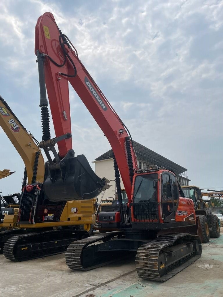 Doosan DX 225 LCA - Ekskavator perayap: gambar 2 Doosan DX 225 LCA - Ekskavator perayap: gambar 2