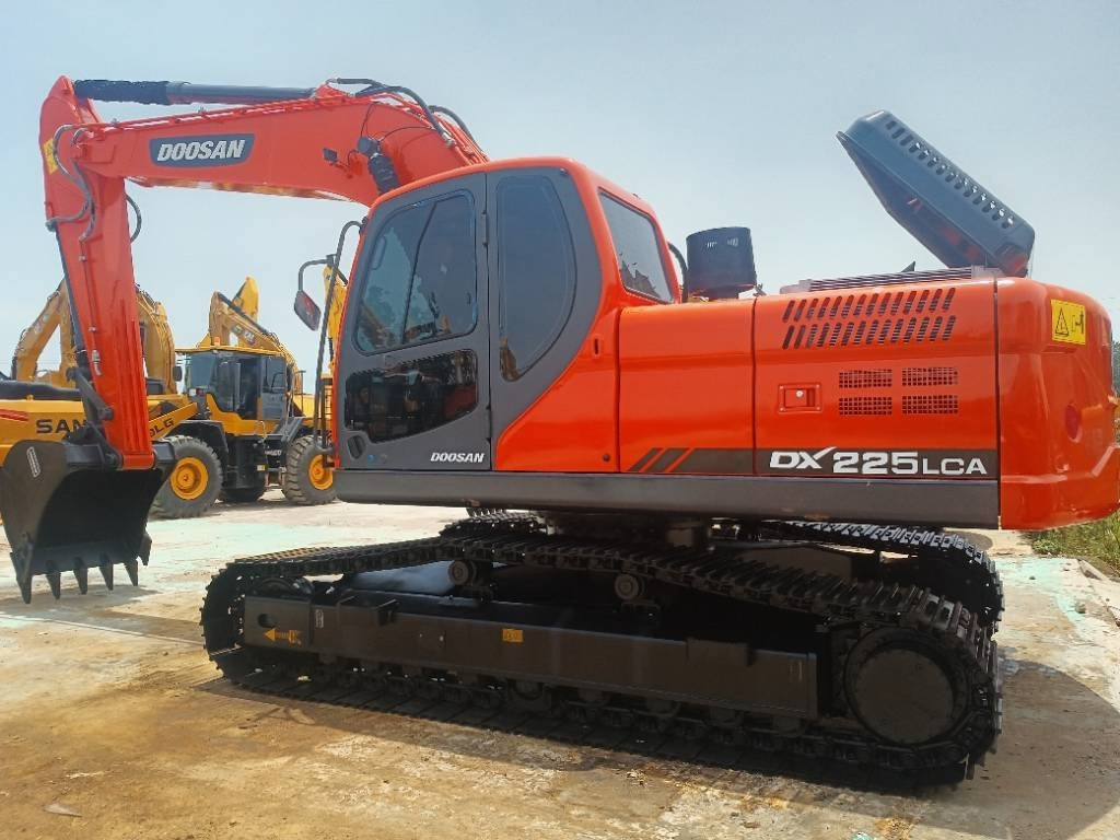 Doosan DX 225 LCA - Ekskavator perayap: gambar 1 Doosan DX 225 LCA - Ekskavator perayap: gambar 1