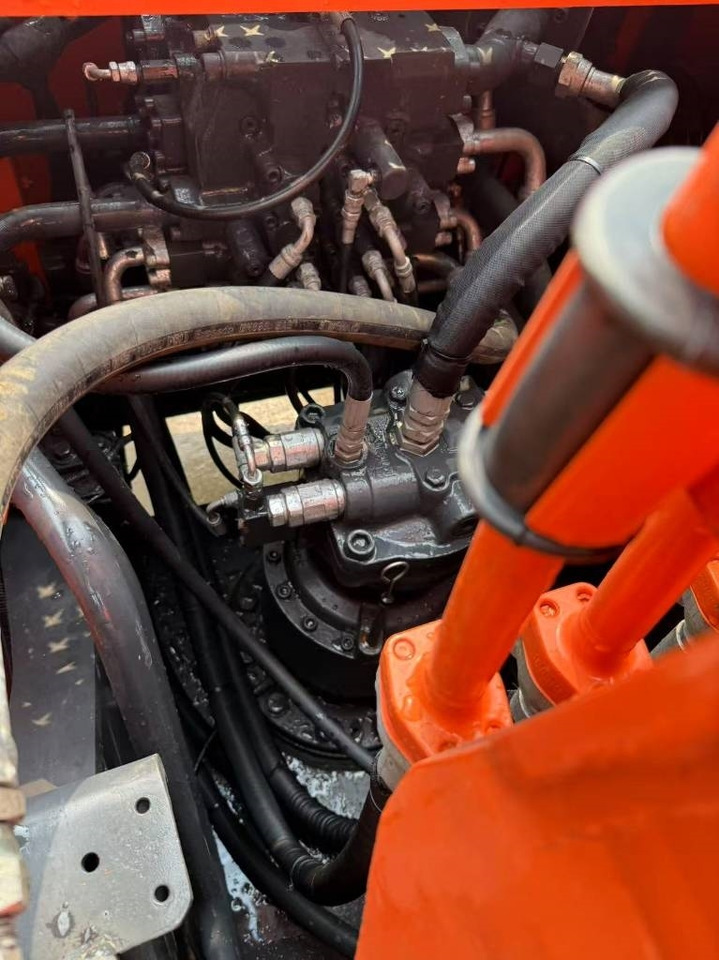 Doosan DX 225 LCA - Ekskavator perayap: gambar 2 Doosan DX 225 LCA - Ekskavator perayap: gambar 2