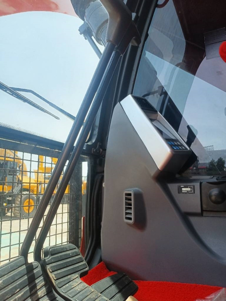 Doosan DX 225 LCA - Ekskavator perayap: gambar 5 Doosan DX 225 LCA - Ekskavator perayap: gambar 5