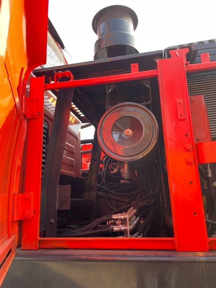 Doosan DX 225 LCA - Ekskavator perayap: gambar 2 Doosan DX 225 LCA - Ekskavator perayap: gambar 2