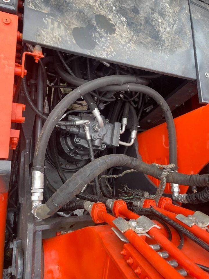 Doosan DX 225 LCA - Ekskavator perayap: gambar 3 Doosan DX 225 LCA - Ekskavator perayap: gambar 3