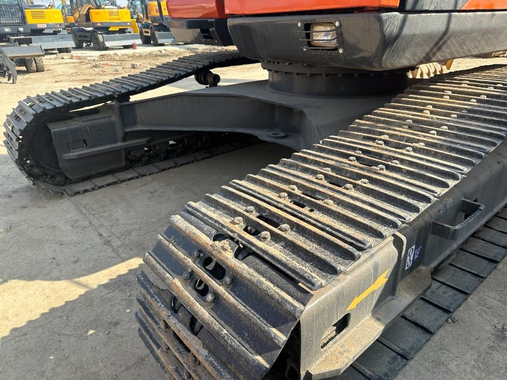 Doosan DX 300 - Ekskavator perayap: gambar 5 Doosan DX 300 - Ekskavator perayap: gambar 5