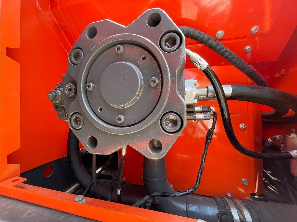 Doosan DX 300 LC - Ekskavator perayap: gambar 4 Doosan DX 300 LC - Ekskavator perayap: gambar 4
