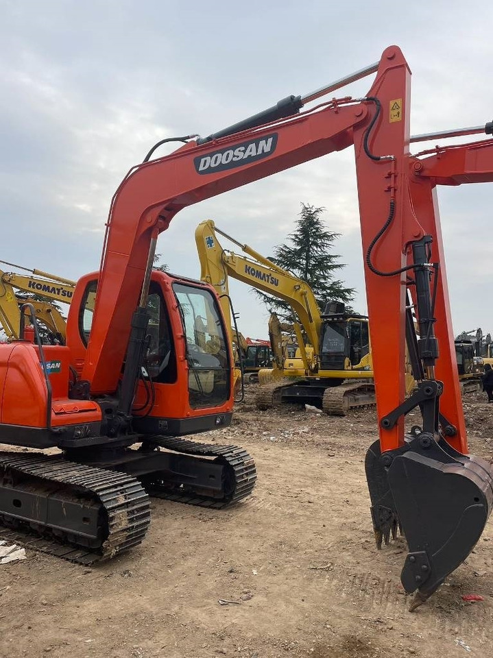 Doosan DX80 - Ekskavator mini: gambar 2 Doosan DX80 - Ekskavator mini: gambar 2