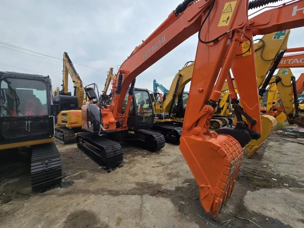 Hitachi ZX 135 US - Ekskavator perayap: gambar 4 Hitachi ZX 135 US - Ekskavator perayap: gambar 4