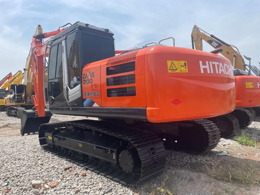 Hitachi ZX 200 - Ekskavator perayap: gambar 1 Hitachi ZX 200 - Ekskavator perayap: gambar 1