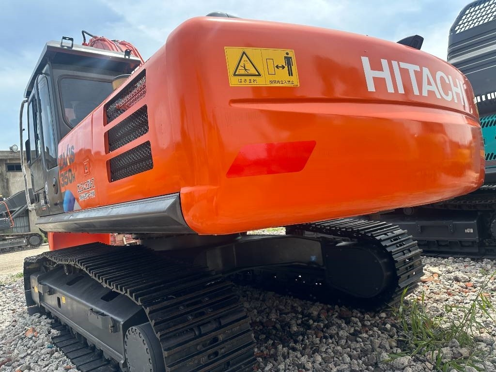 Hitachi ZX 350 - Ekskavator perayap: gambar 3 Hitachi ZX 350 - Ekskavator perayap: gambar 3