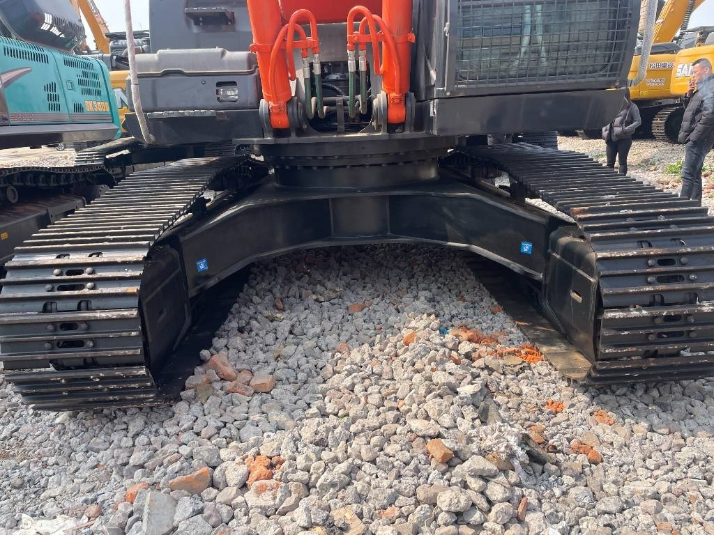 Hitachi ZX 360  - Ekskavator perayap: gambar 5 Hitachi ZX 360  - Ekskavator perayap: gambar 5