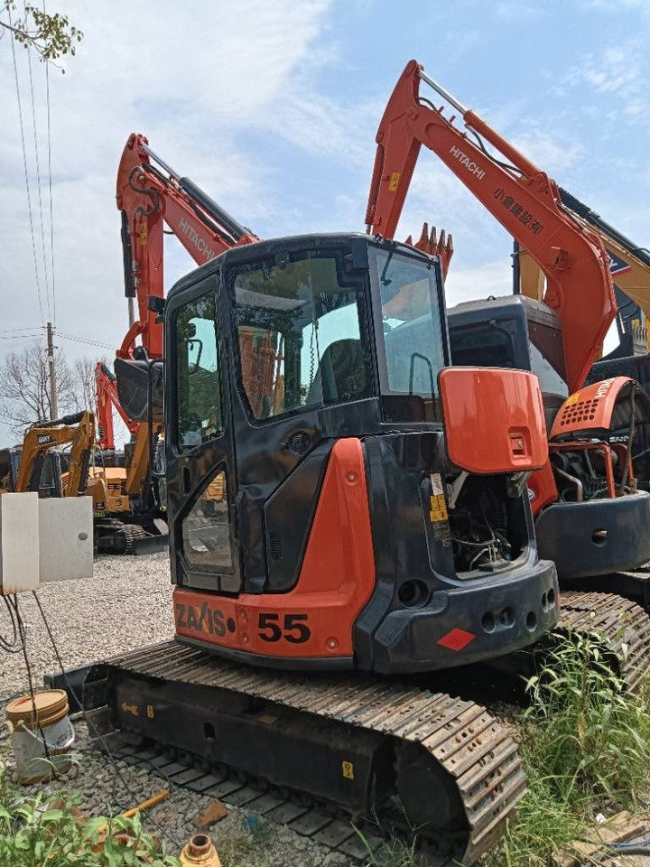 Hitachi ZX 55 - Ekskavator perayap: gambar 4 Hitachi ZX 55 - Ekskavator perayap: gambar 4
