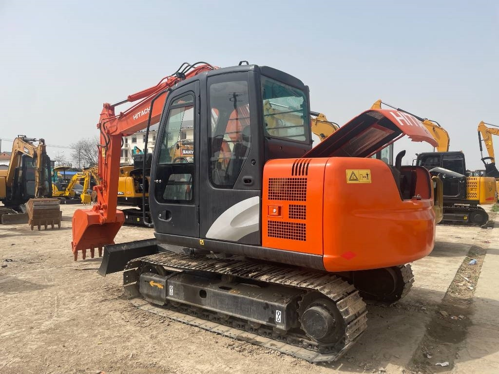 Hitachi ZX 70 - Ekskavator perayap: gambar 2 Hitachi ZX 70 - Ekskavator perayap: gambar 2