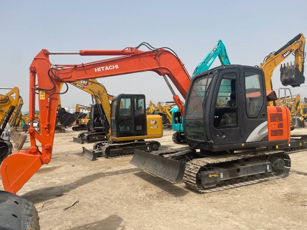 Hitachi ZX 70  - Ekskavator mini: gambar 3 Hitachi ZX 70  - Ekskavator mini: gambar 3