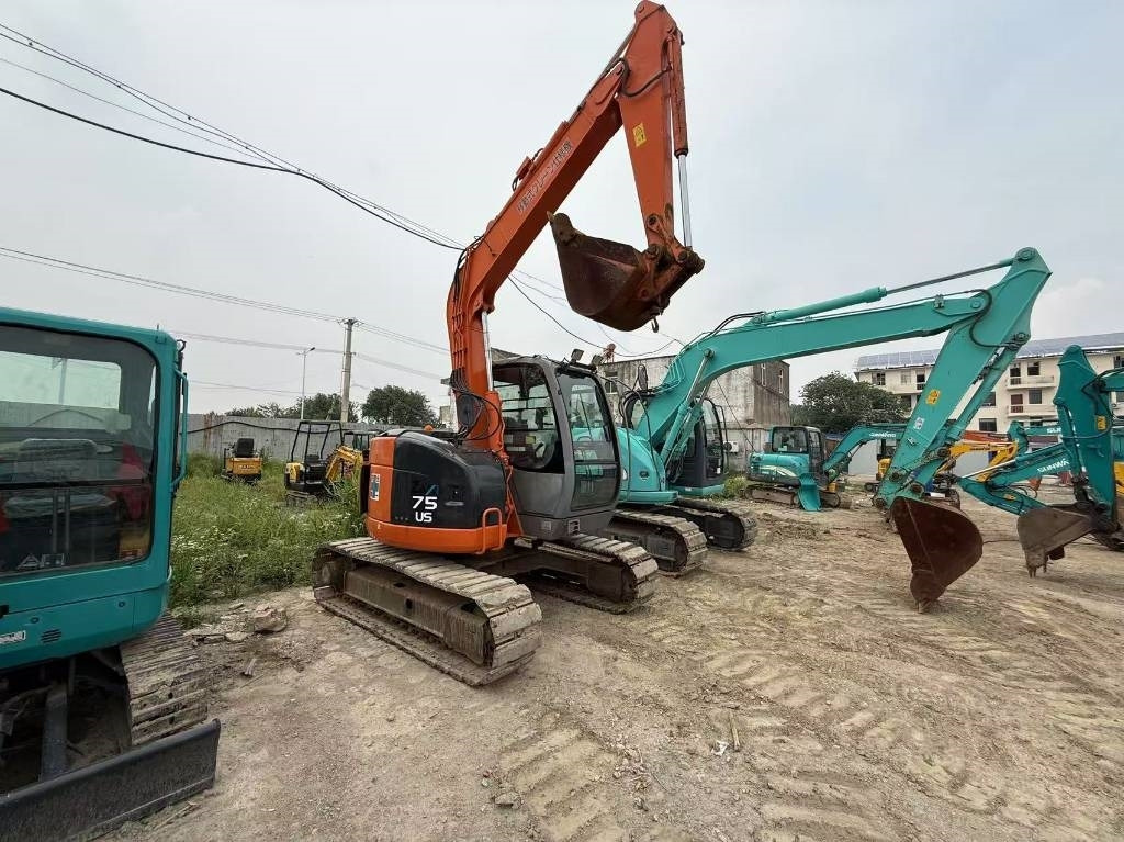 Hitachi ZX 75 US - Ekskavator mini: gambar 5 Hitachi ZX 75 US - Ekskavator mini: gambar 5