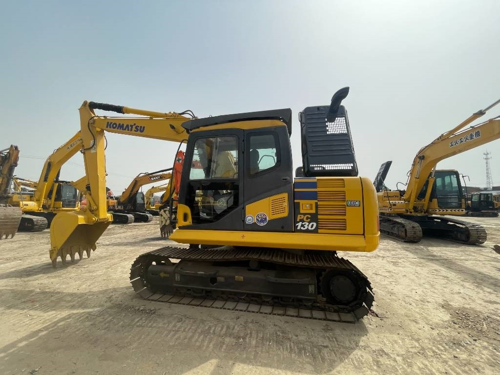 Komatsu PC 130 - Ekskavator perayap: gambar 3 Komatsu PC 130 - Ekskavator perayap: gambar 3