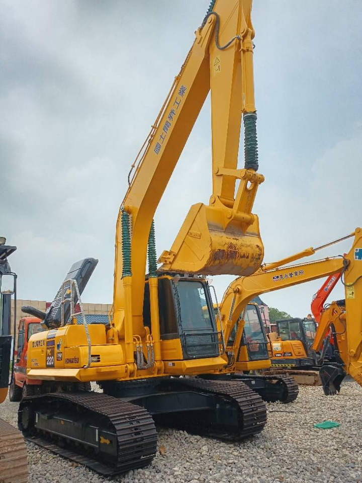 Komatsu PC 220-8 - Ekskavator perayap: gambar 1 Komatsu PC 220-8 - Ekskavator perayap: gambar 1