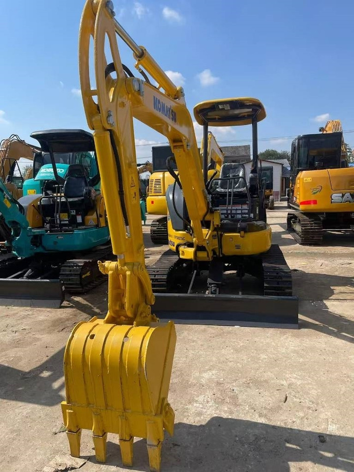 Komatsu PC 35 - Ekskavator mini: gambar 2 Komatsu PC 35 - Ekskavator mini: gambar 2