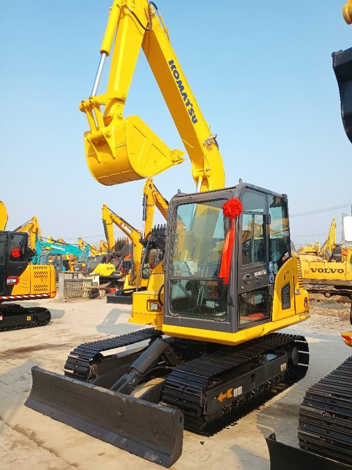 Komatsu PC 70 - Ekskavator mini: gambar 2 Komatsu PC 70 - Ekskavator mini: gambar 2