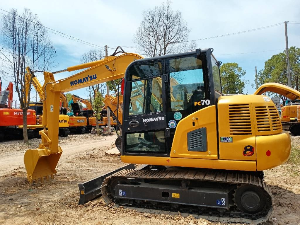Komatsu PC 70 - Ekskavator mini: gambar 1 Komatsu PC 70 - Ekskavator mini: gambar 1