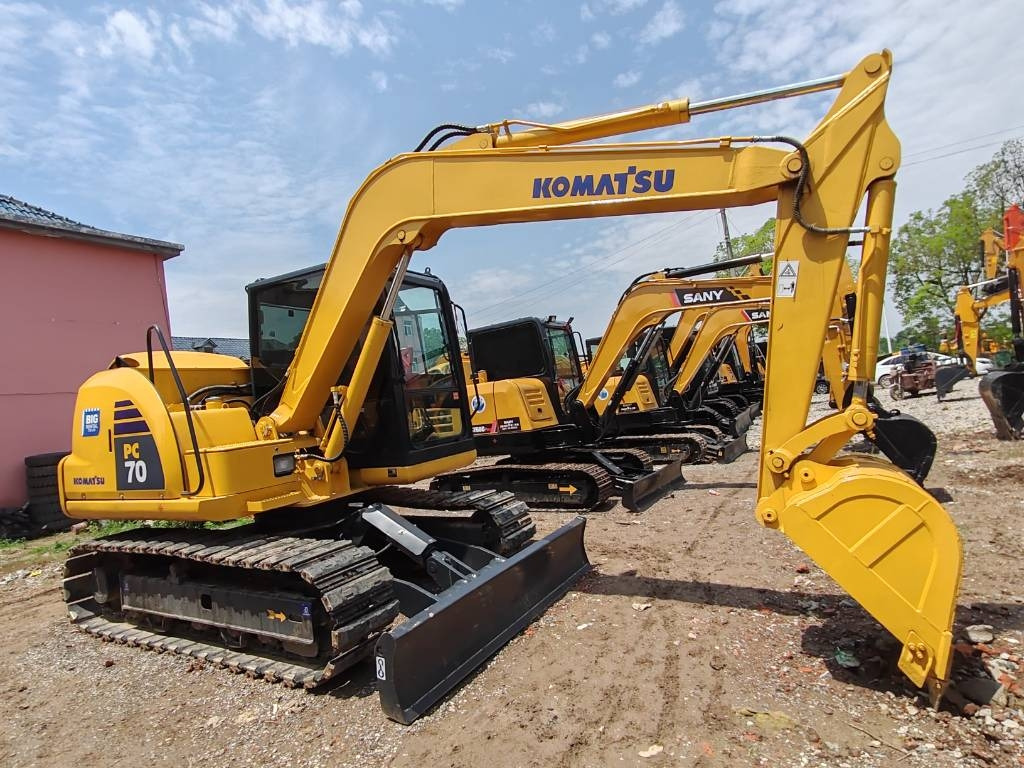 Komatsu PC 70 - Ekskavator perayap: gambar 1 Komatsu PC 70 - Ekskavator perayap: gambar 1