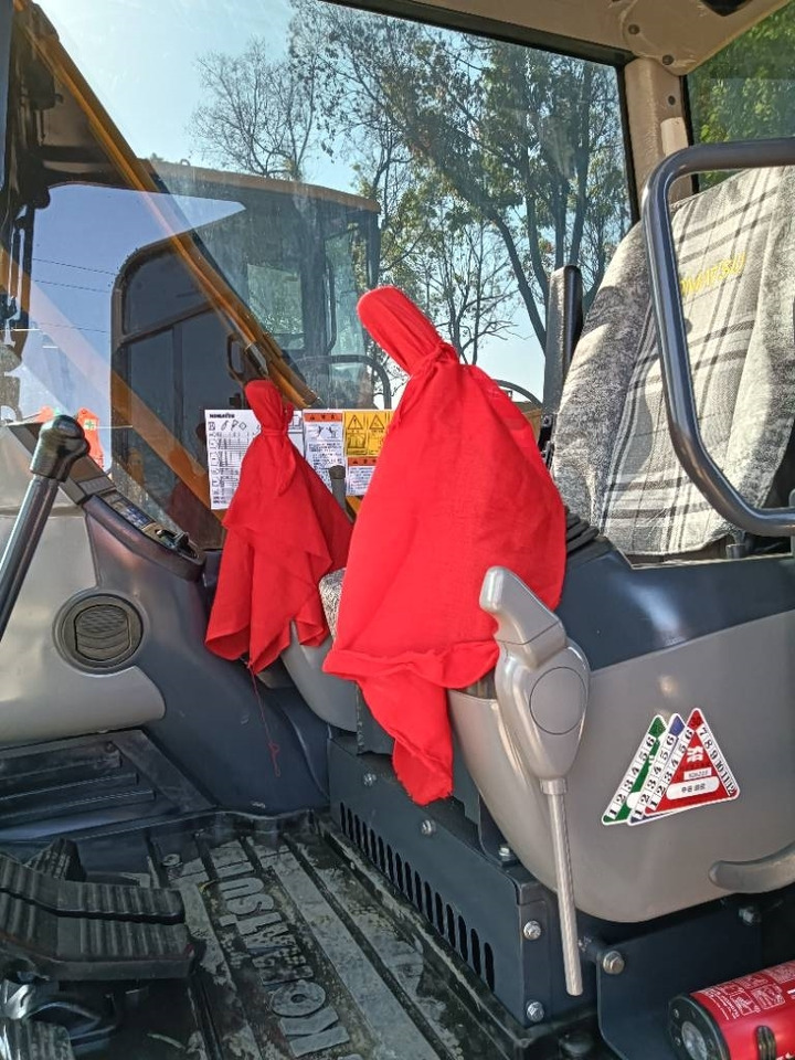 Komatsu PC 70 - Ekskavator mini: gambar 3 Komatsu PC 70 - Ekskavator mini: gambar 3