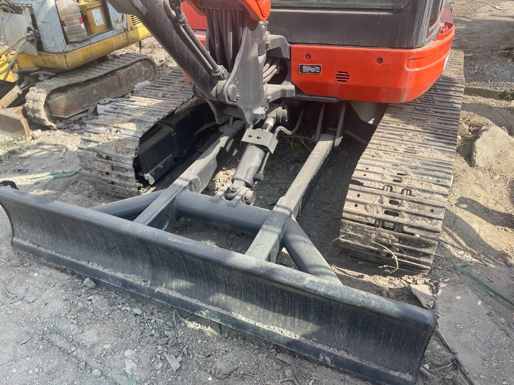 Kubota U35 - Ekskavator mini: gambar 3 Kubota U35 - Ekskavator mini: gambar 3