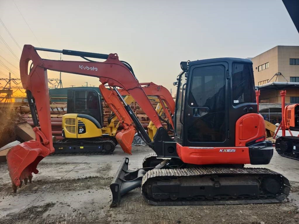 Kubota kx165 - Ekskavator perayap: gambar 2 Kubota kx165 - Ekskavator perayap: gambar 2