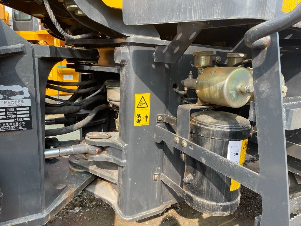 SDLG LG956F - Wheel loader: gambar 4 SDLG LG956F - Wheel loader: gambar 4