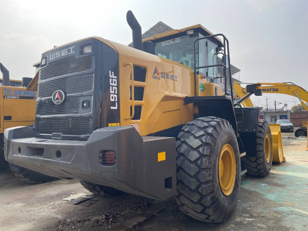 SDLG LG956F - Wheel loader: gambar 1 SDLG LG956F - Wheel loader: gambar 1