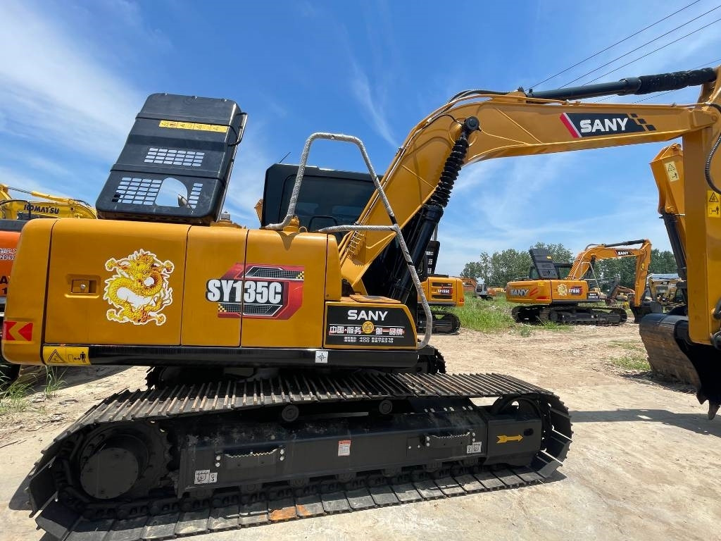 Sany 135C - Ekskavator perayap: gambar 1 Sany 135C - Ekskavator perayap: gambar 1
