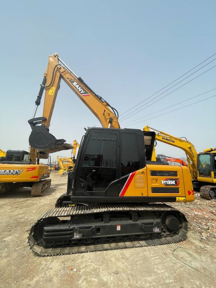 Sany 135c - Ekskavator perayap: gambar 1 Sany 135c - Ekskavator perayap: gambar 1