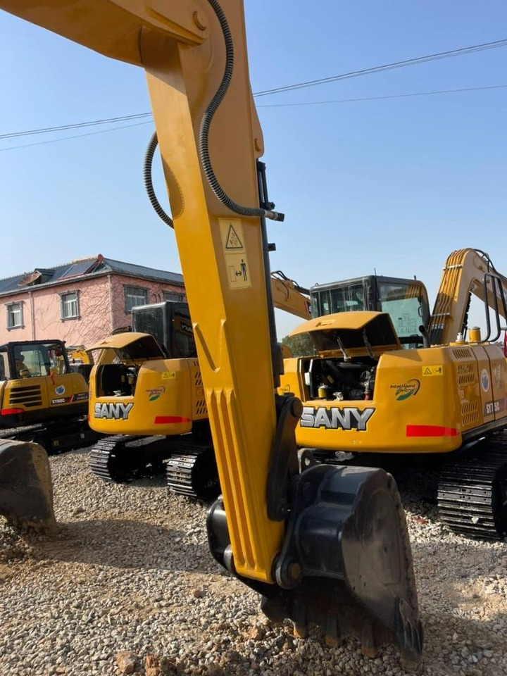 Sany 215c - Ekskavator perayap: gambar 2 Sany 215c - Ekskavator perayap: gambar 2