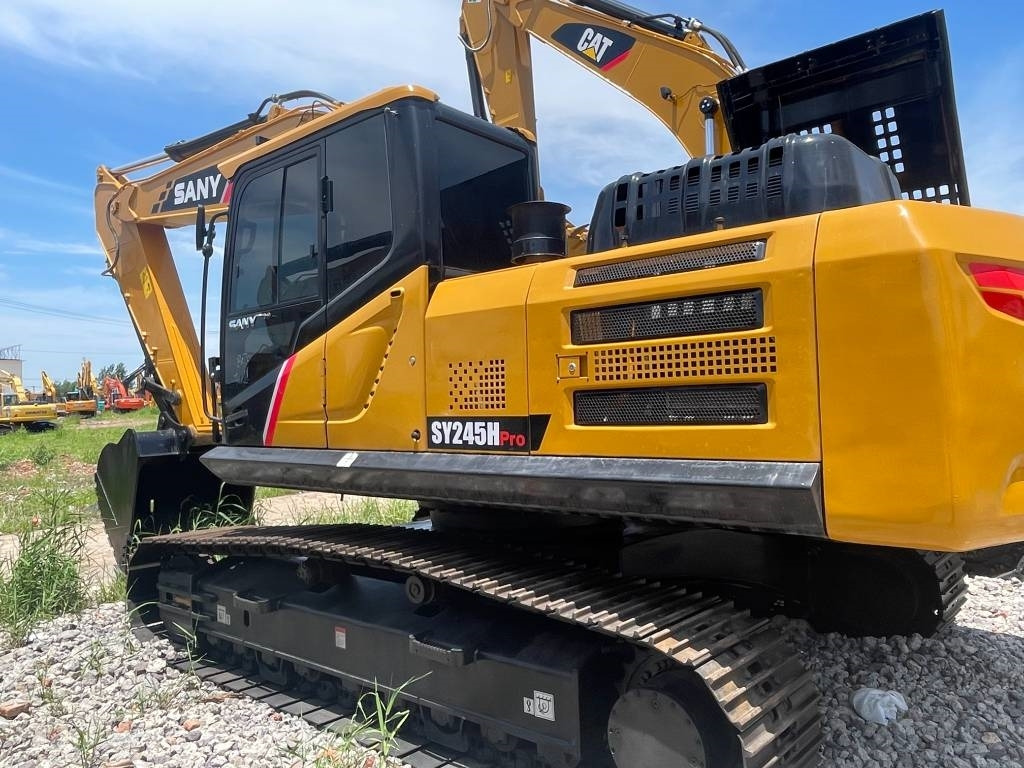 Sany 245h - Ekskavator perayap: gambar 1 Sany 245h - Ekskavator perayap: gambar 1