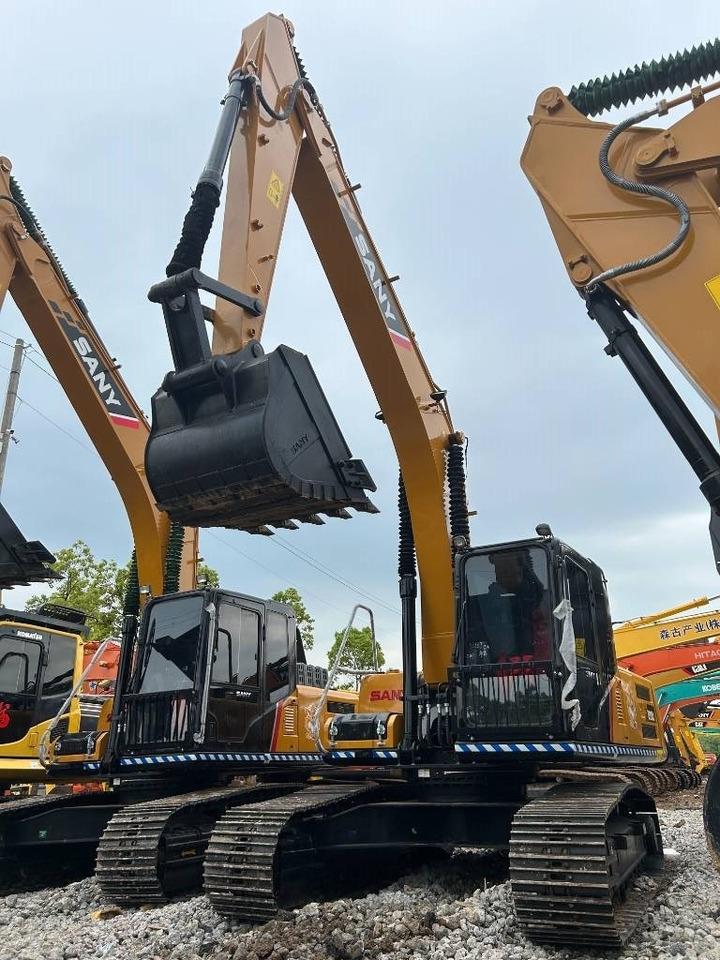 Sany SY 215 C - Ekskavator perayap: gambar 5 Sany SY 215 C - Ekskavator perayap: gambar 5