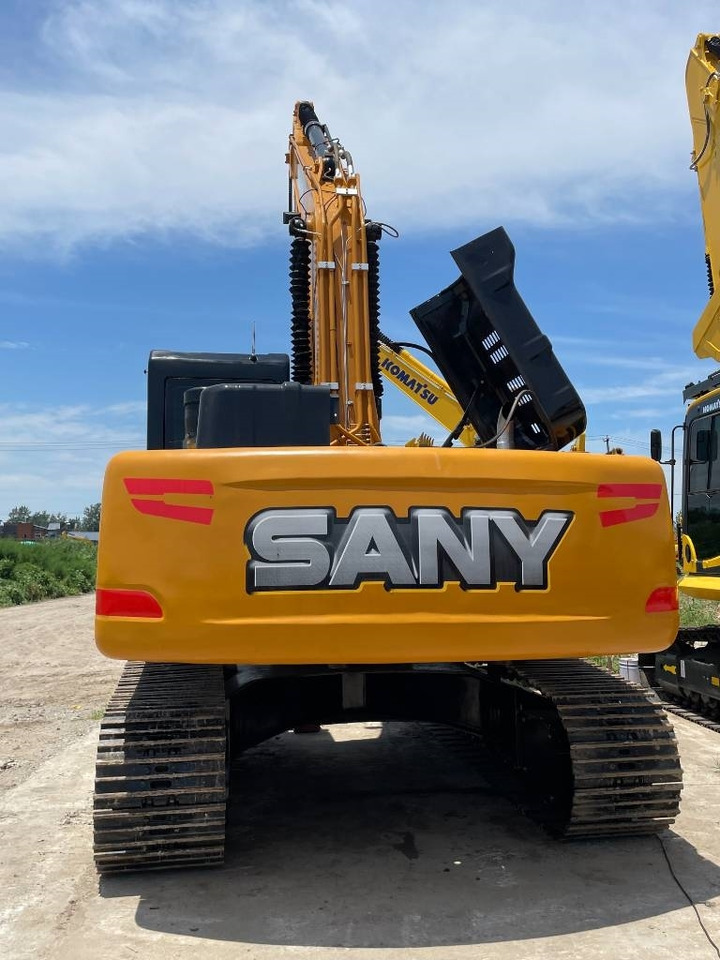 Sany SY 215 C - Ekskavator perayap: gambar 5 Sany SY 215 C - Ekskavator perayap: gambar 5