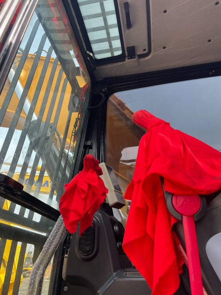 Ekskavator perayap Sany SY 265 C: gambar 6